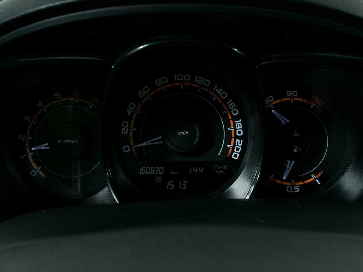 Купить Lada (ВАЗ) Vesta с пробегом. Фото: #11