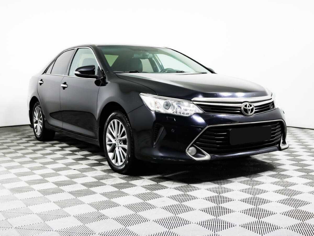 Купить Toyota Camry с пробегом. Фото: #2