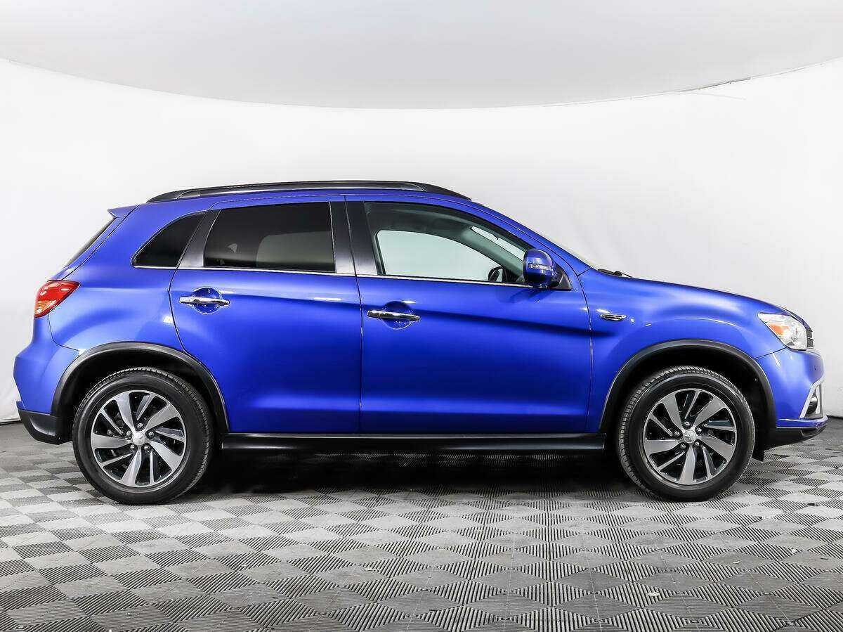 Купить Mitsubishi ASX с пробегом. Фото: #3