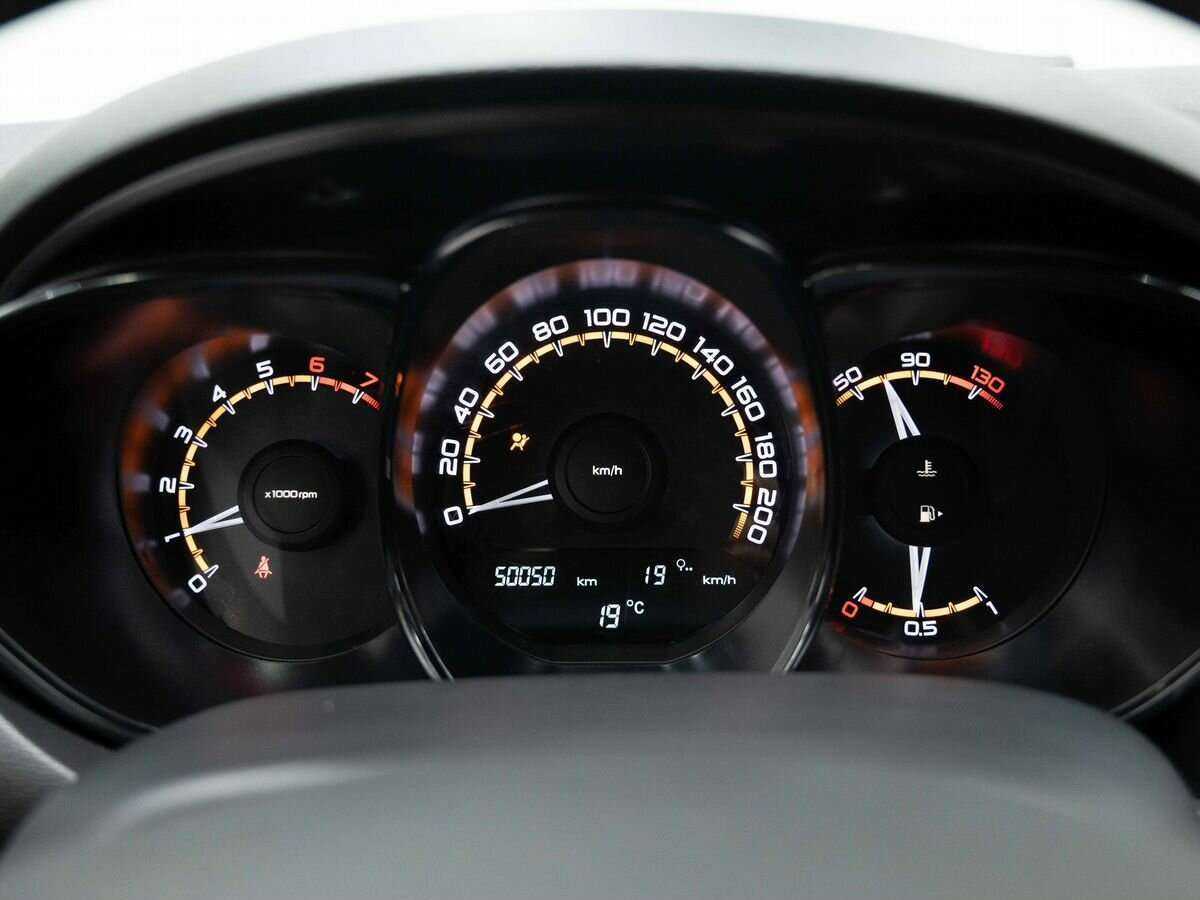 Купить Lada (ВАЗ) Vesta с пробегом. Фото: #16