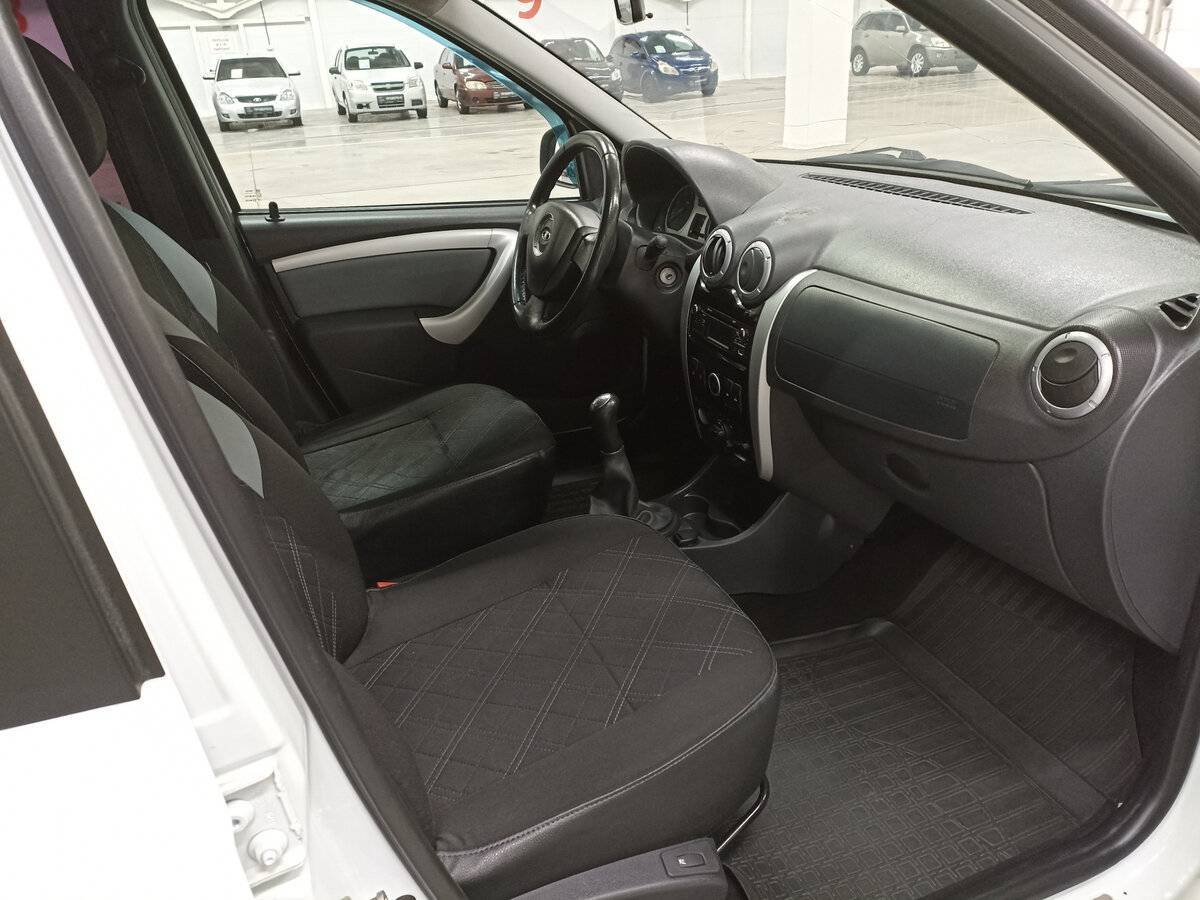 Купить Lada (ВАЗ) Largus с пробегом. Фото: #10