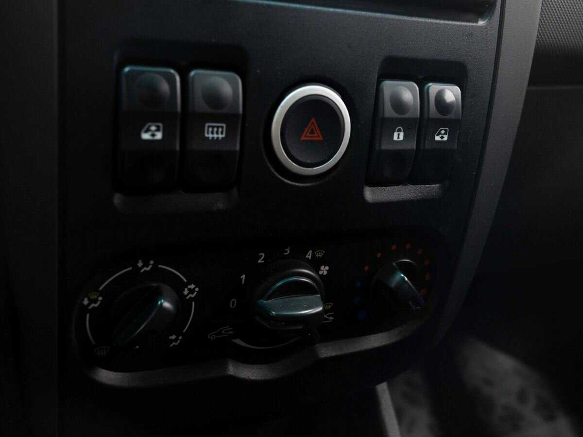 Купить Lada (ВАЗ) Largus с пробегом. Фото: #16