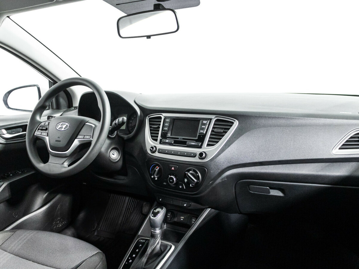 Купить Hyundai Solaris с пробегом. Фото: #6