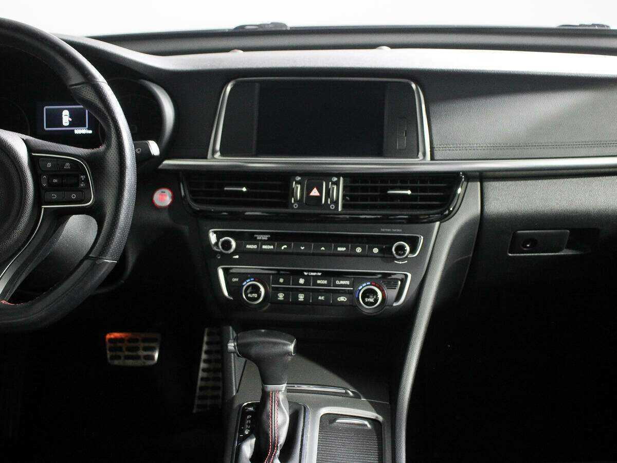 Купить Kia Optima с пробегом. Фото: #9