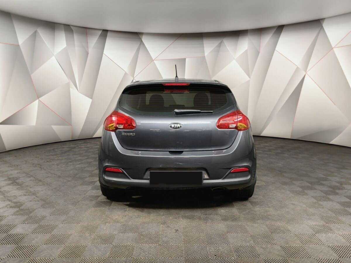 Купить Kia Ceed с пробегом. Фото: #7