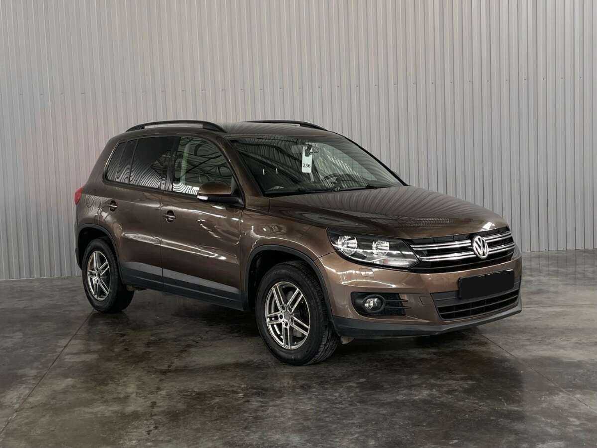 Купить Volkswagen Tiguan с пробегом. Фото: #2