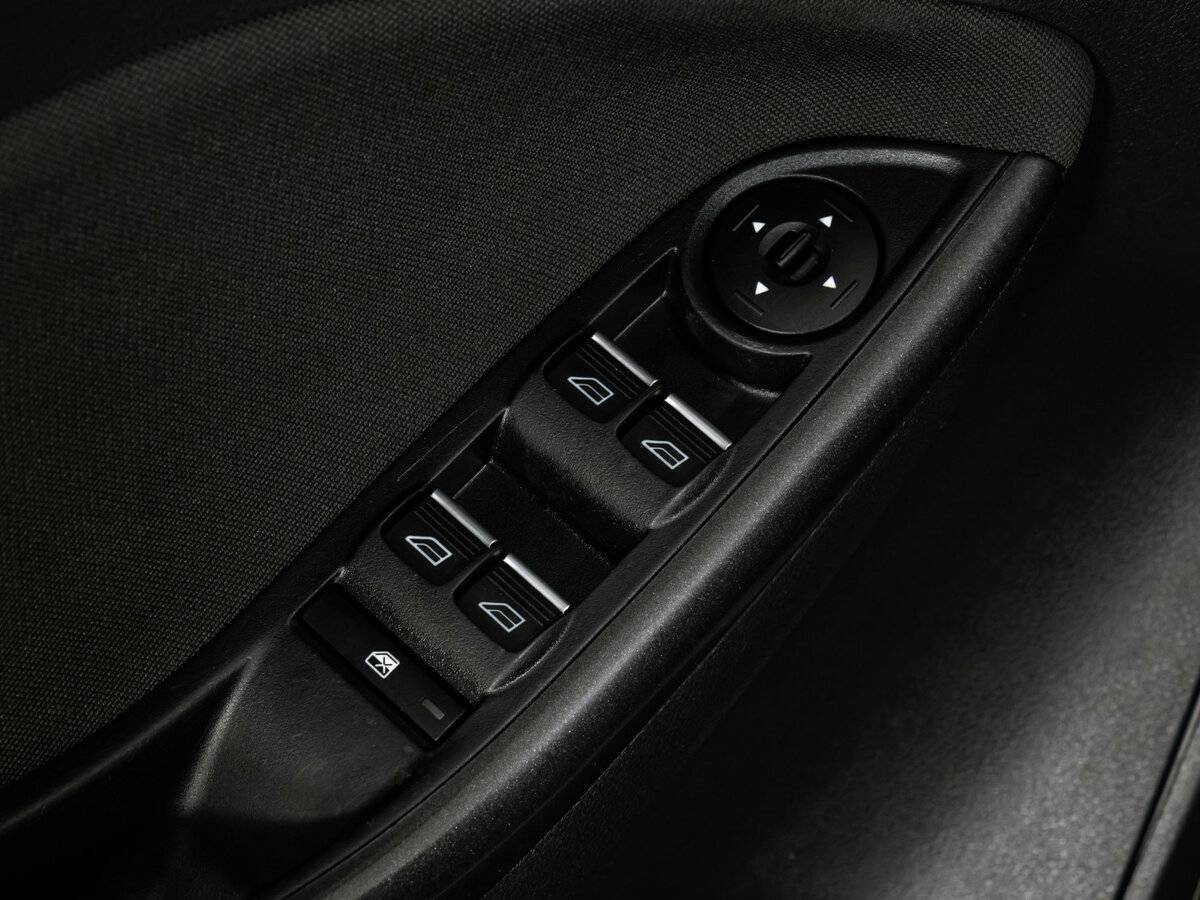 Купить Ford Focus с пробегом. Фото: #11