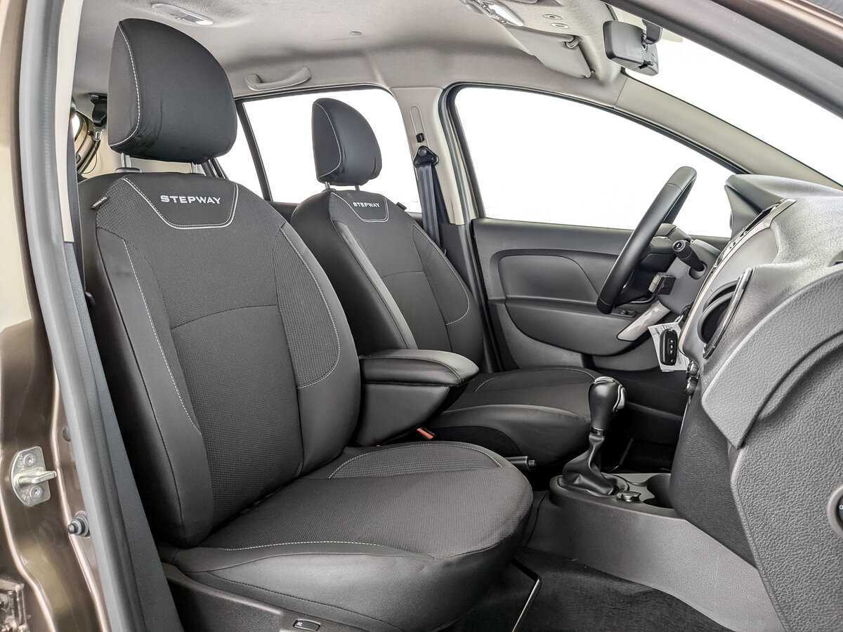 Купить Renault Sandero с пробегом. Фото: #18