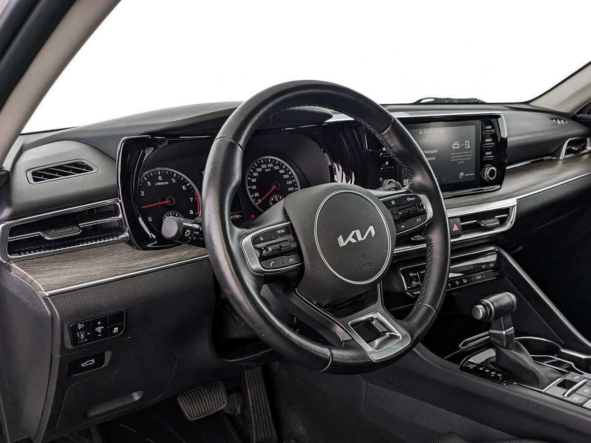 Купить Kia K5 с пробегом. Фото: #12