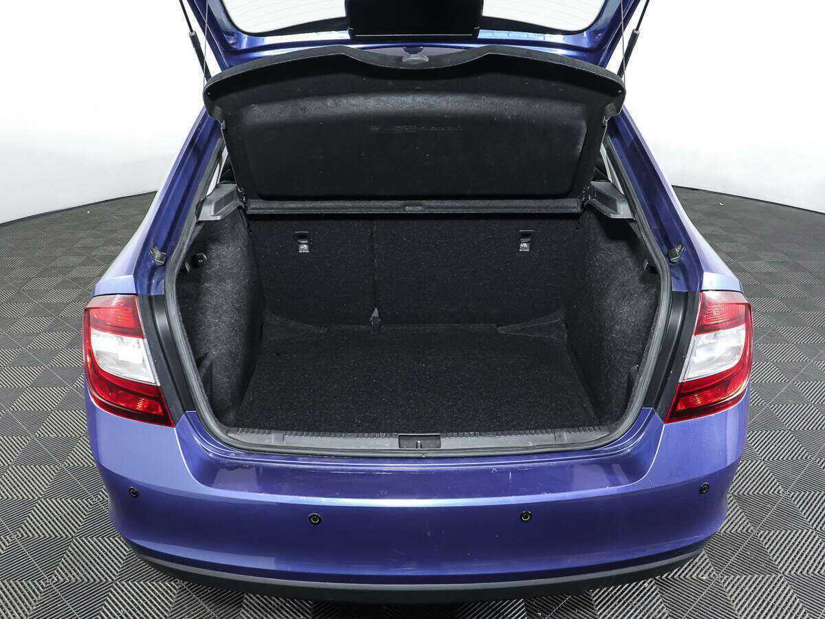 Купить Skoda Rapid с пробегом. Фото: #9