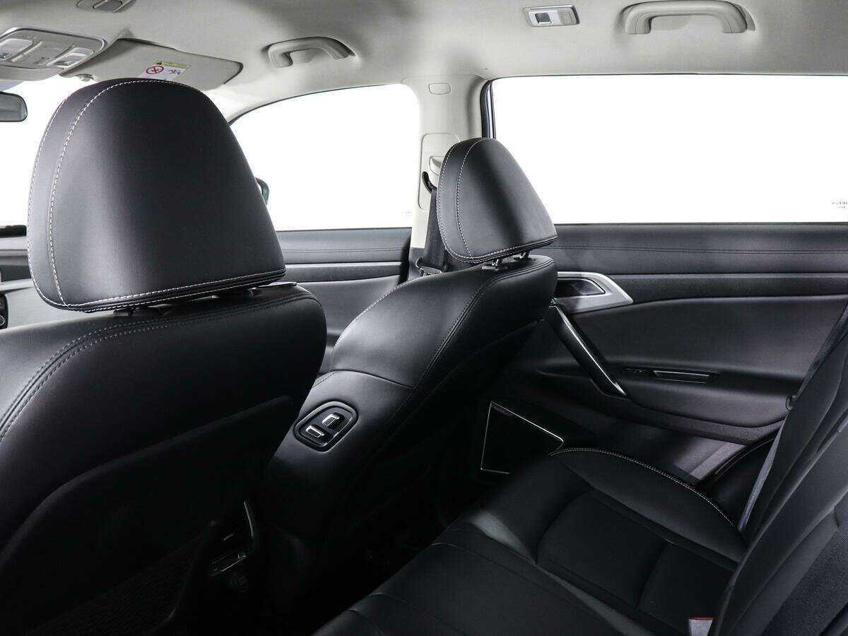 Купить Geely Atlas с пробегом. Фото: #10