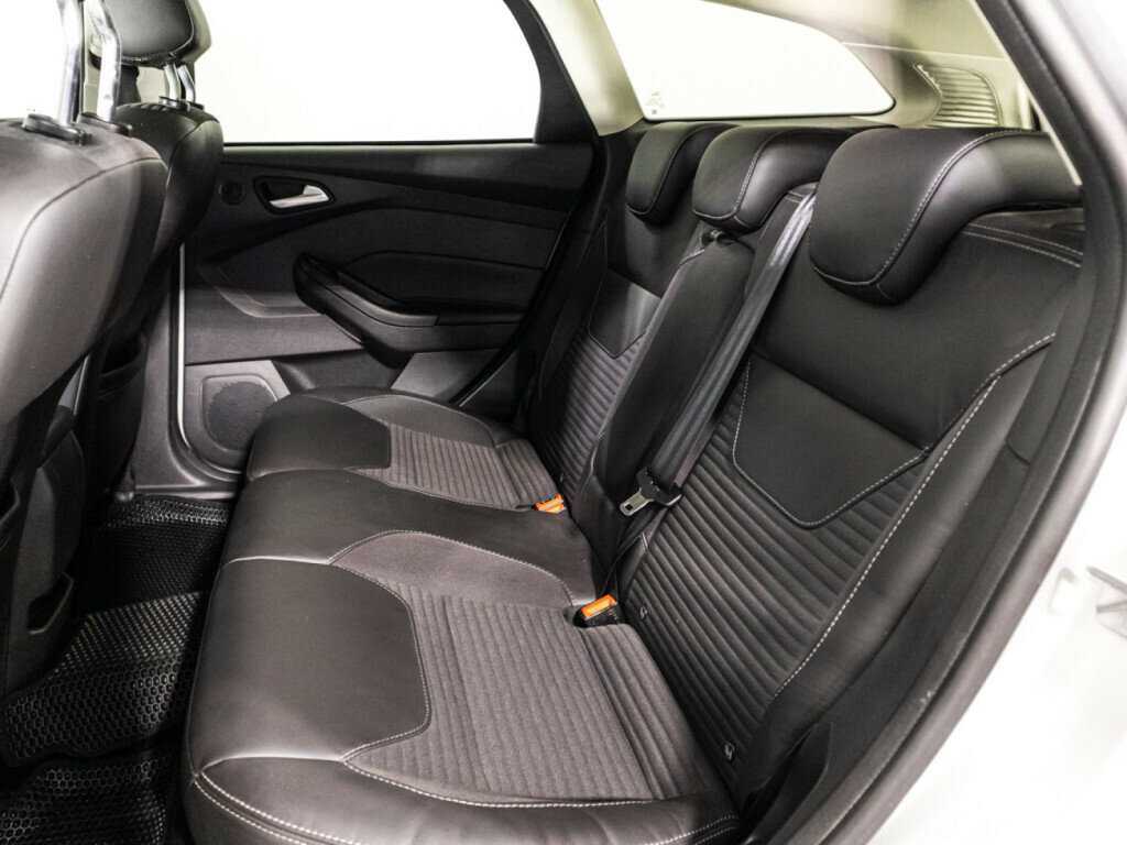 Купить Ford Focus с пробегом. Фото: #9
