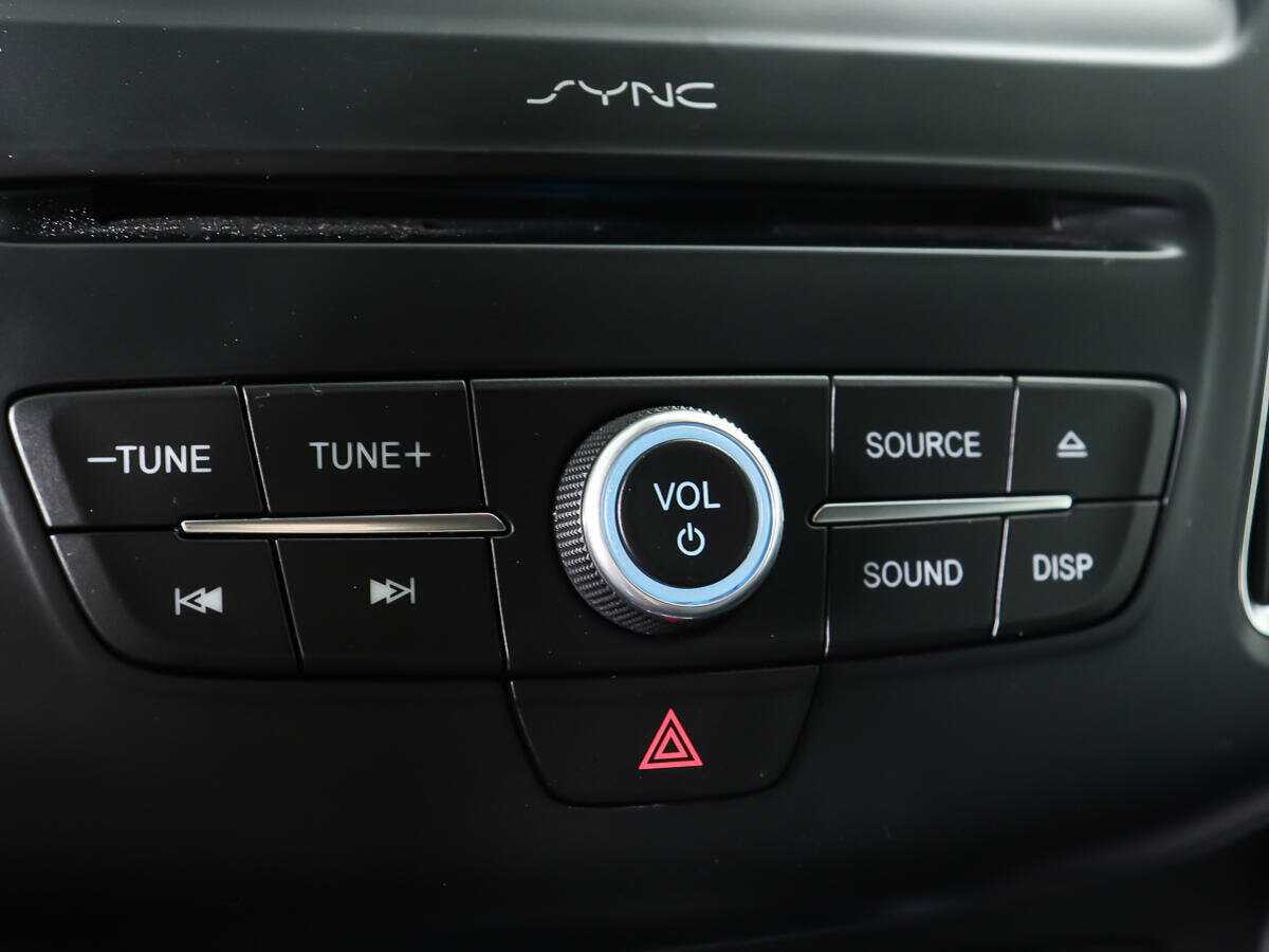 Купить Ford Focus с пробегом. Фото: #21