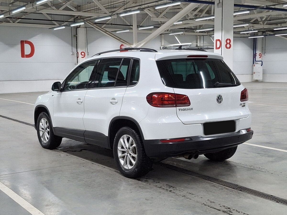 Купить Volkswagen Tiguan с пробегом. Фото: #6