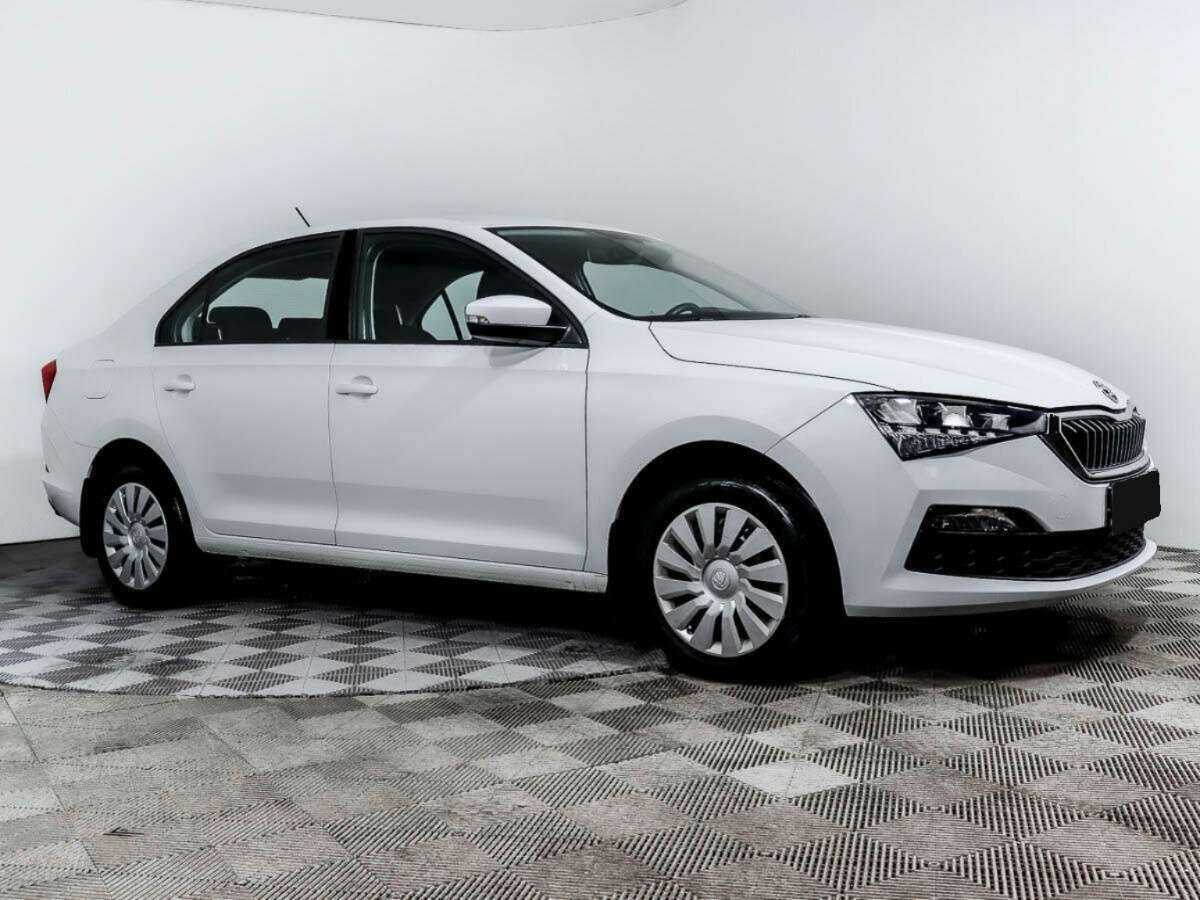 Купить Skoda Rapid с пробегом. Посмотреть фото