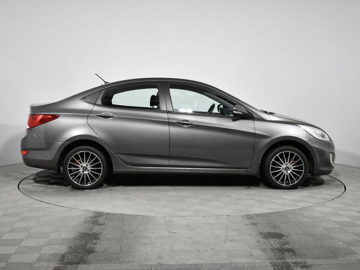 Купить Hyundai Solaris с пробегом. Фото: #3