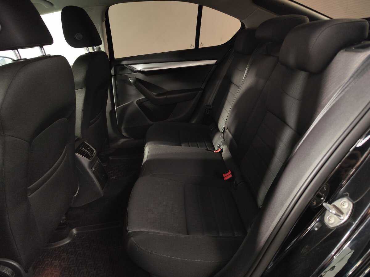 Купить Skoda Octavia с пробегом. Фото: #8