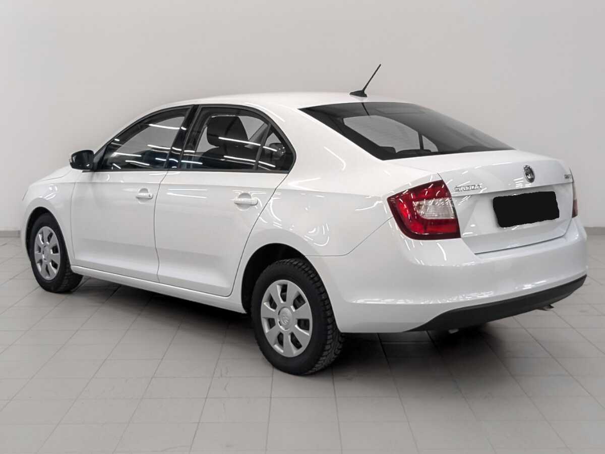 Купить Skoda Rapid с пробегом. Фото: #6