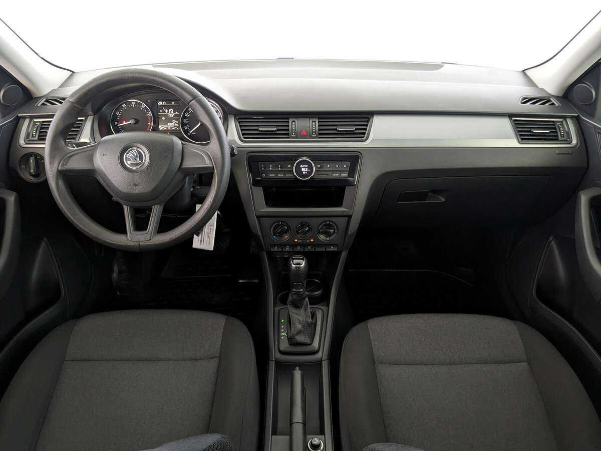 Купить Skoda Rapid с пробегом. Фото: #12