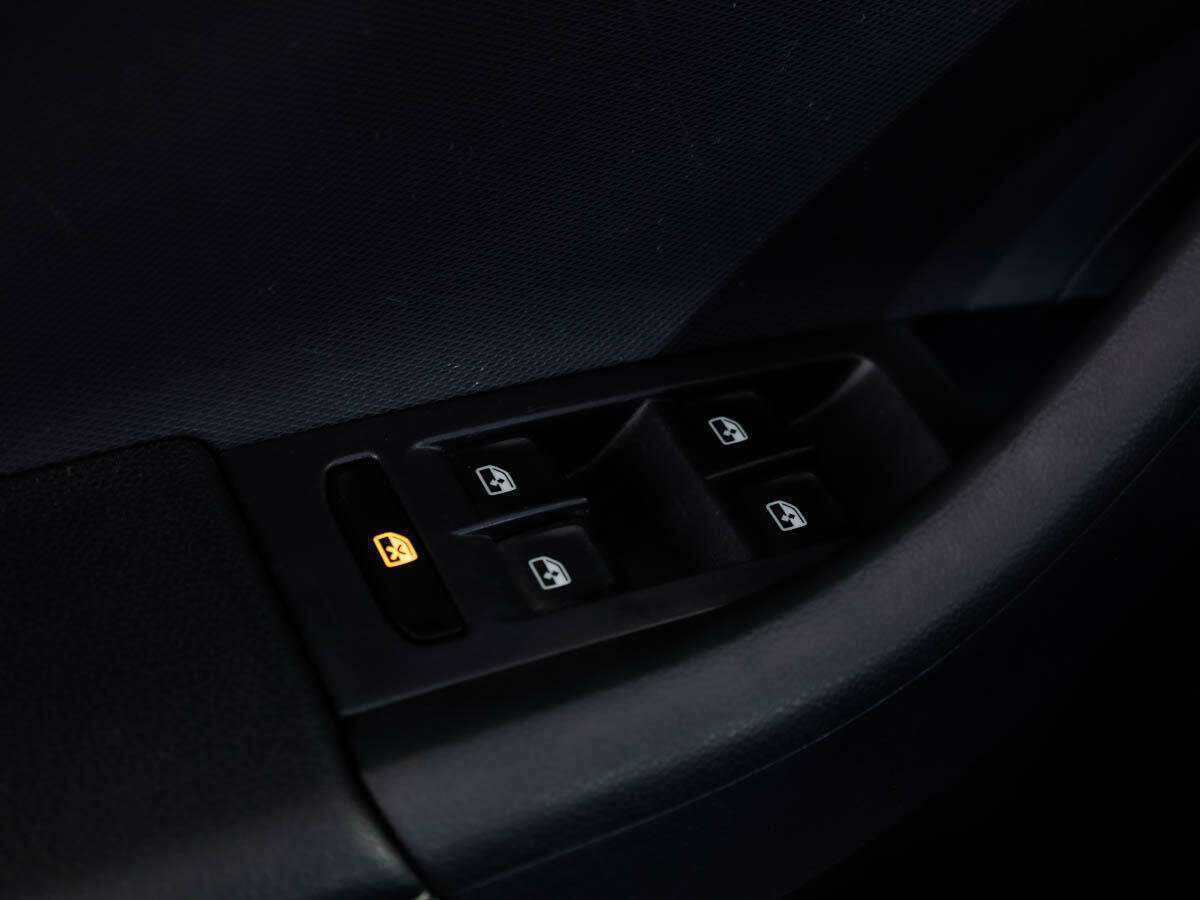 Купить Skoda Rapid с пробегом. Фото: #21