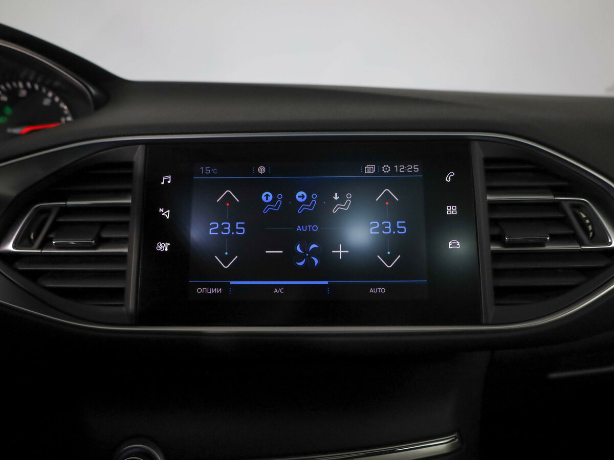 Купить Peugeot 308 с пробегом. Фото: #9