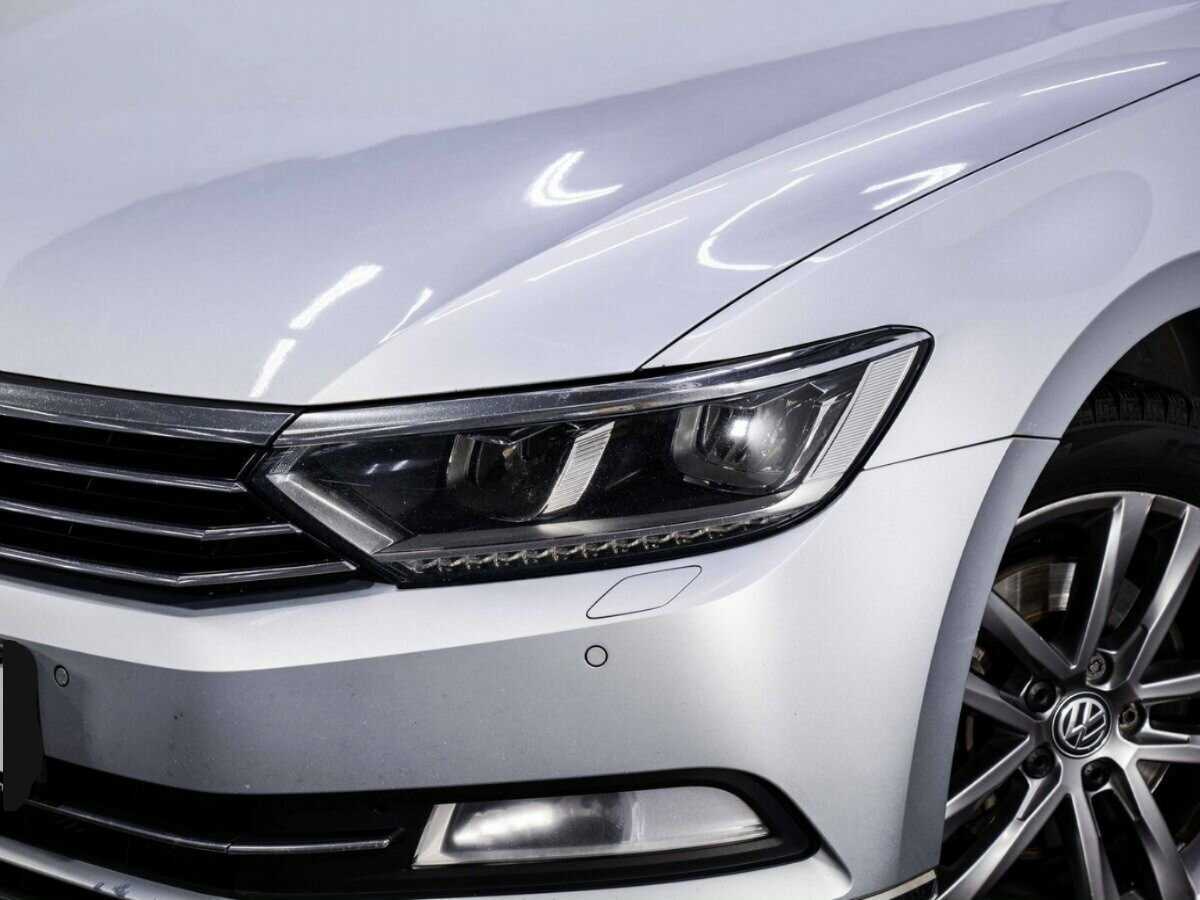 Купить Volkswagen Passat с пробегом. Фото: #6