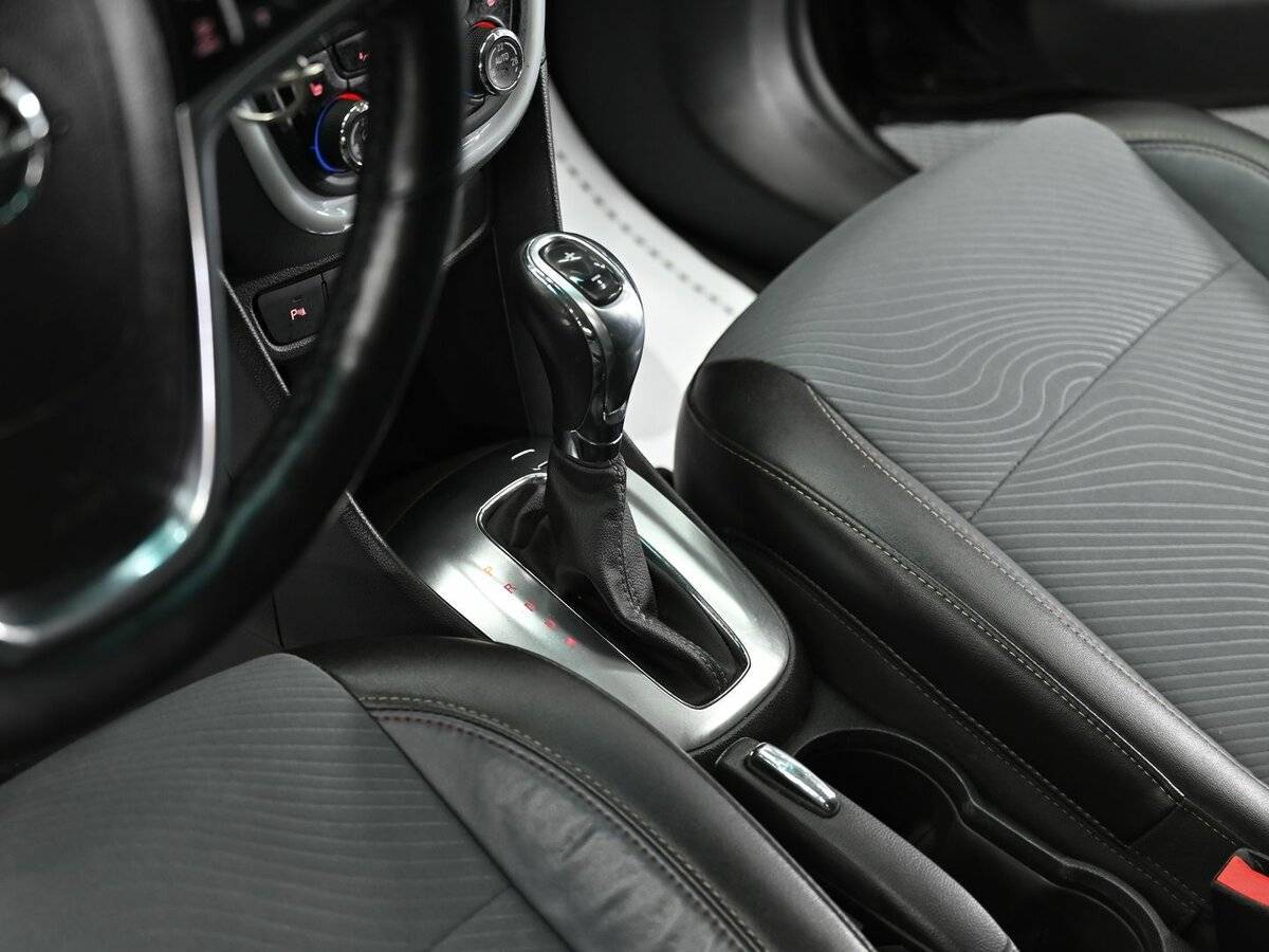 Купить Opel Mokka с пробегом. Фото: #9