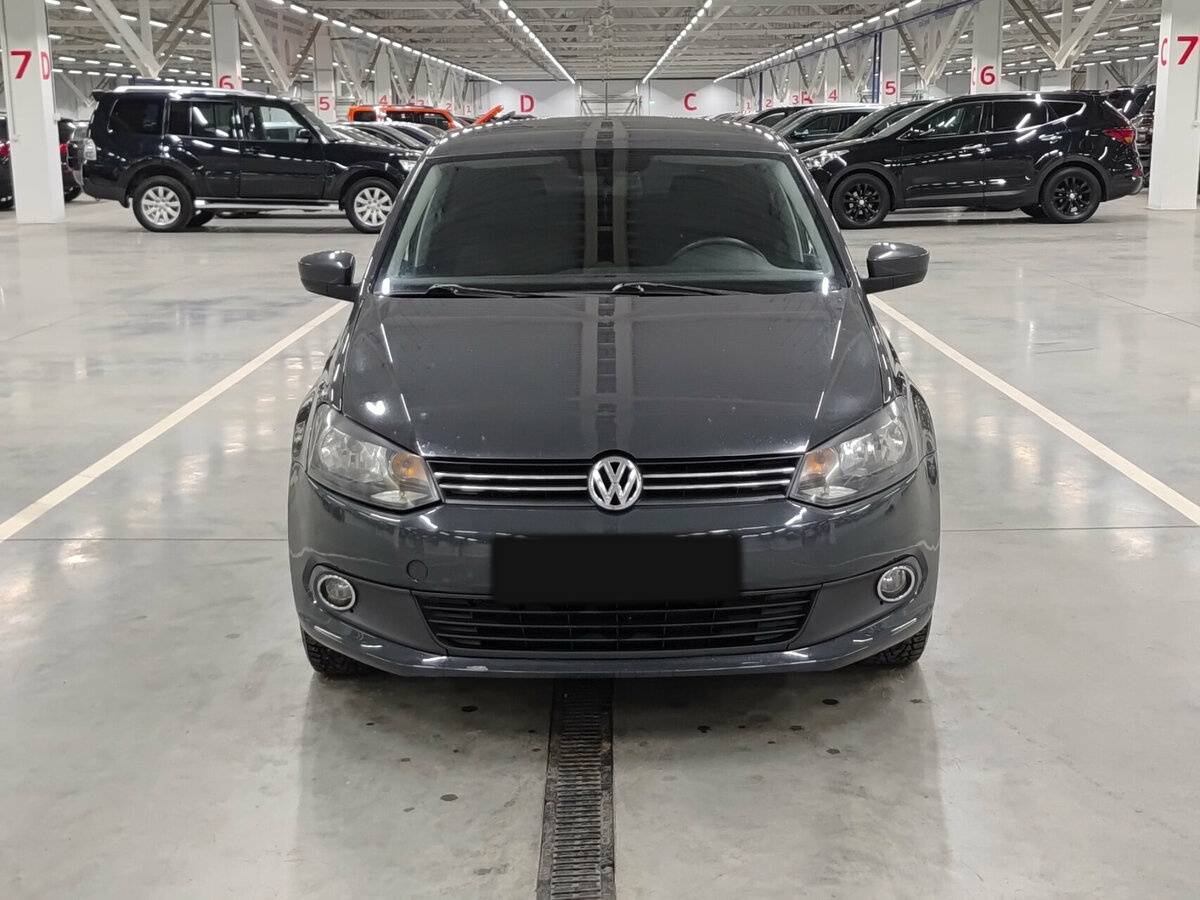 Купить Volkswagen Polo с пробегом. Фото: #1