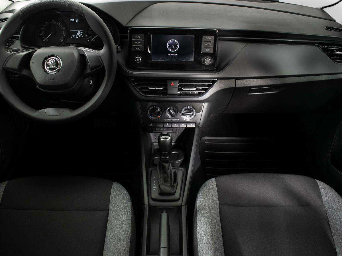 Купить Skoda Rapid с пробегом. Фото: #9