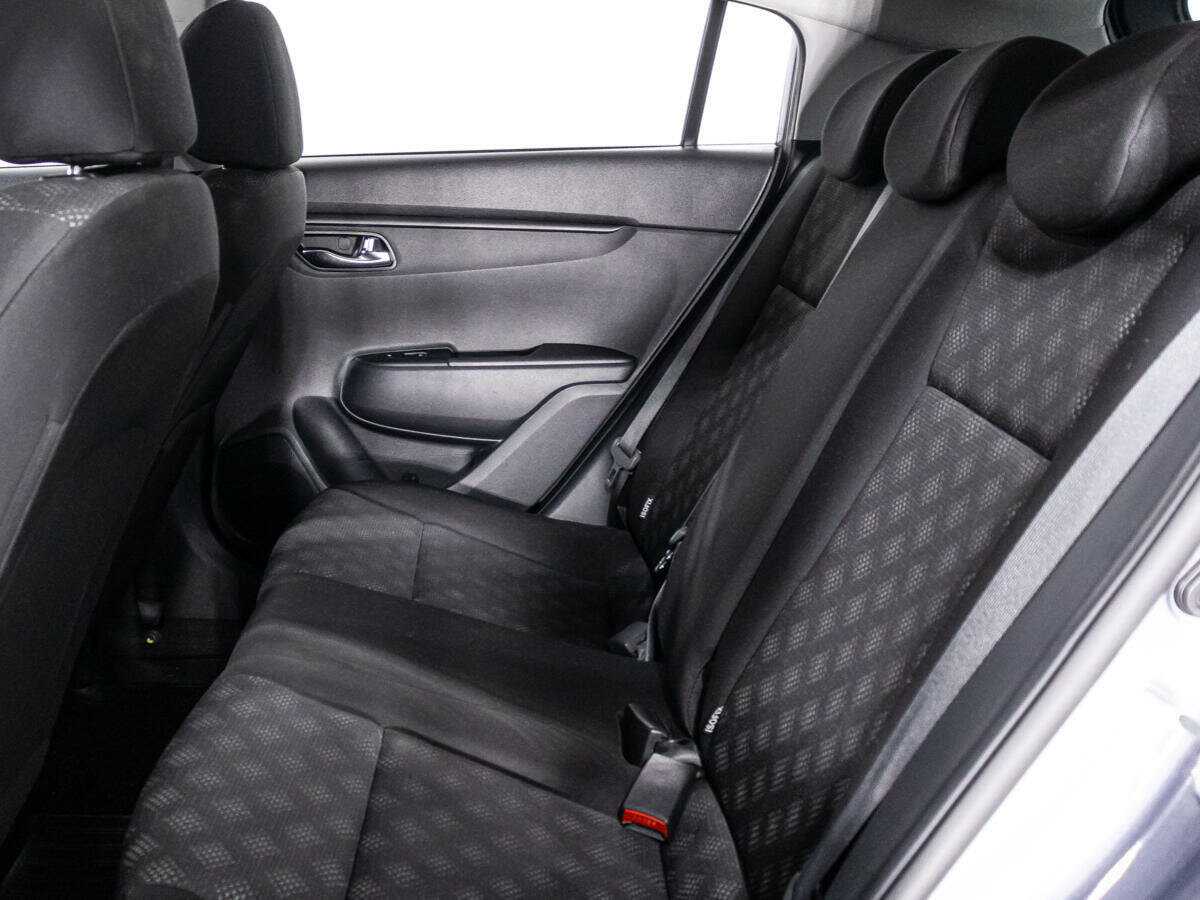 Купить Kia Rio с пробегом. Фото: #9