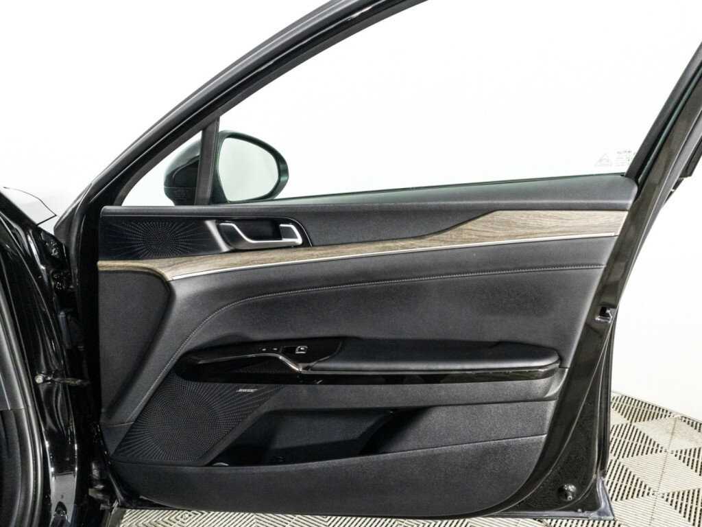 Купить Kia K5 с пробегом. Фото: #27