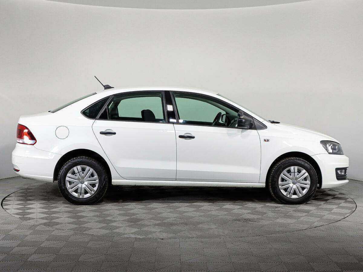 Купить Volkswagen Polo с пробегом. Фото: #3