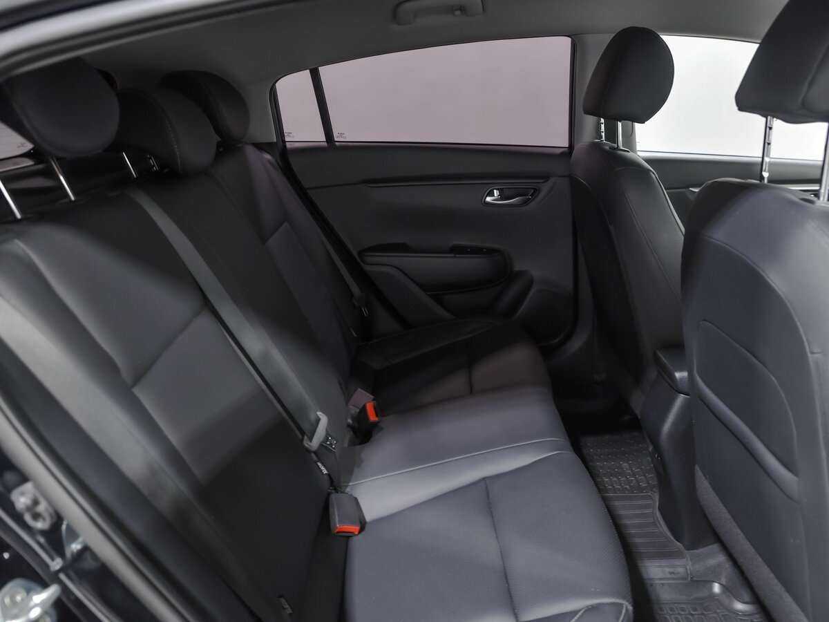 Купить Kia Rio с пробегом. Фото: #14