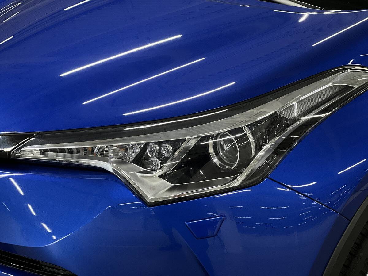 Купить Toyota C-HR с пробегом. Фото: #16