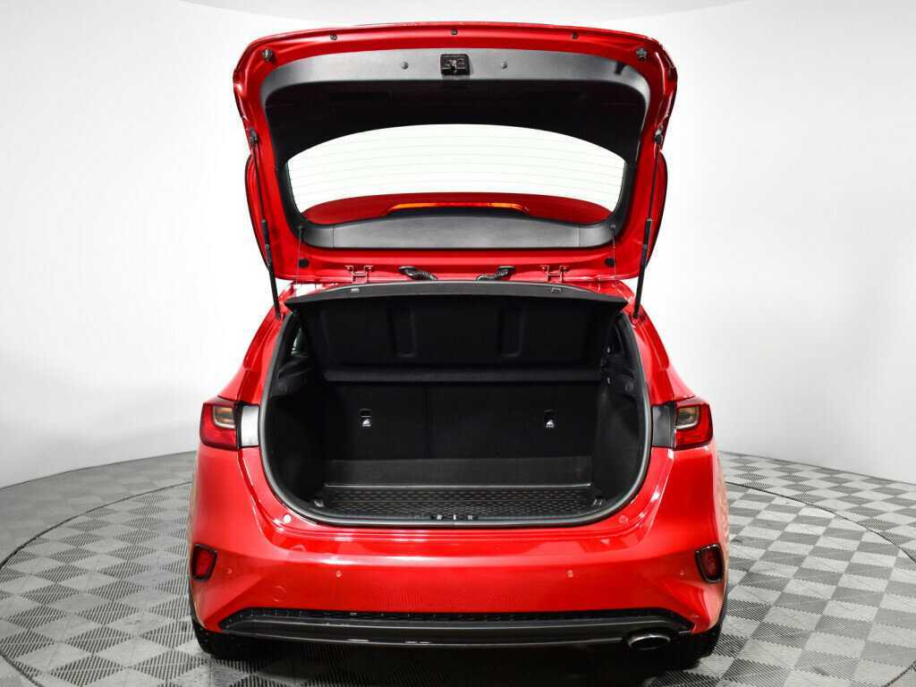 Купить Kia Ceed с пробегом. Фото: #14