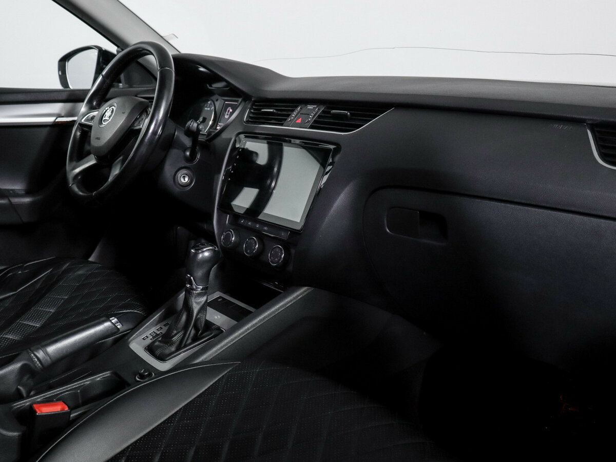 Купить Skoda Octavia с пробегом. Фото: #6