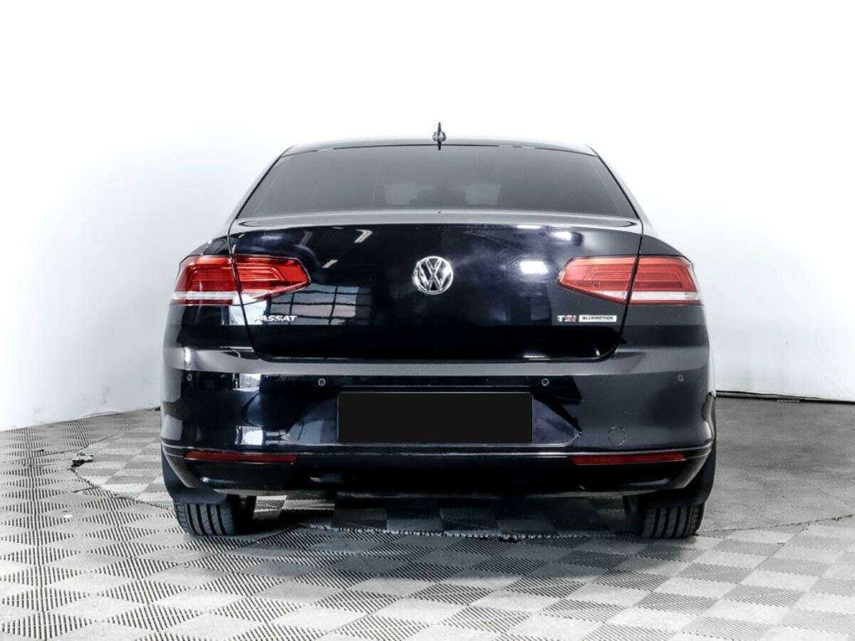 Купить Volkswagen Passat с пробегом. Фото: #4