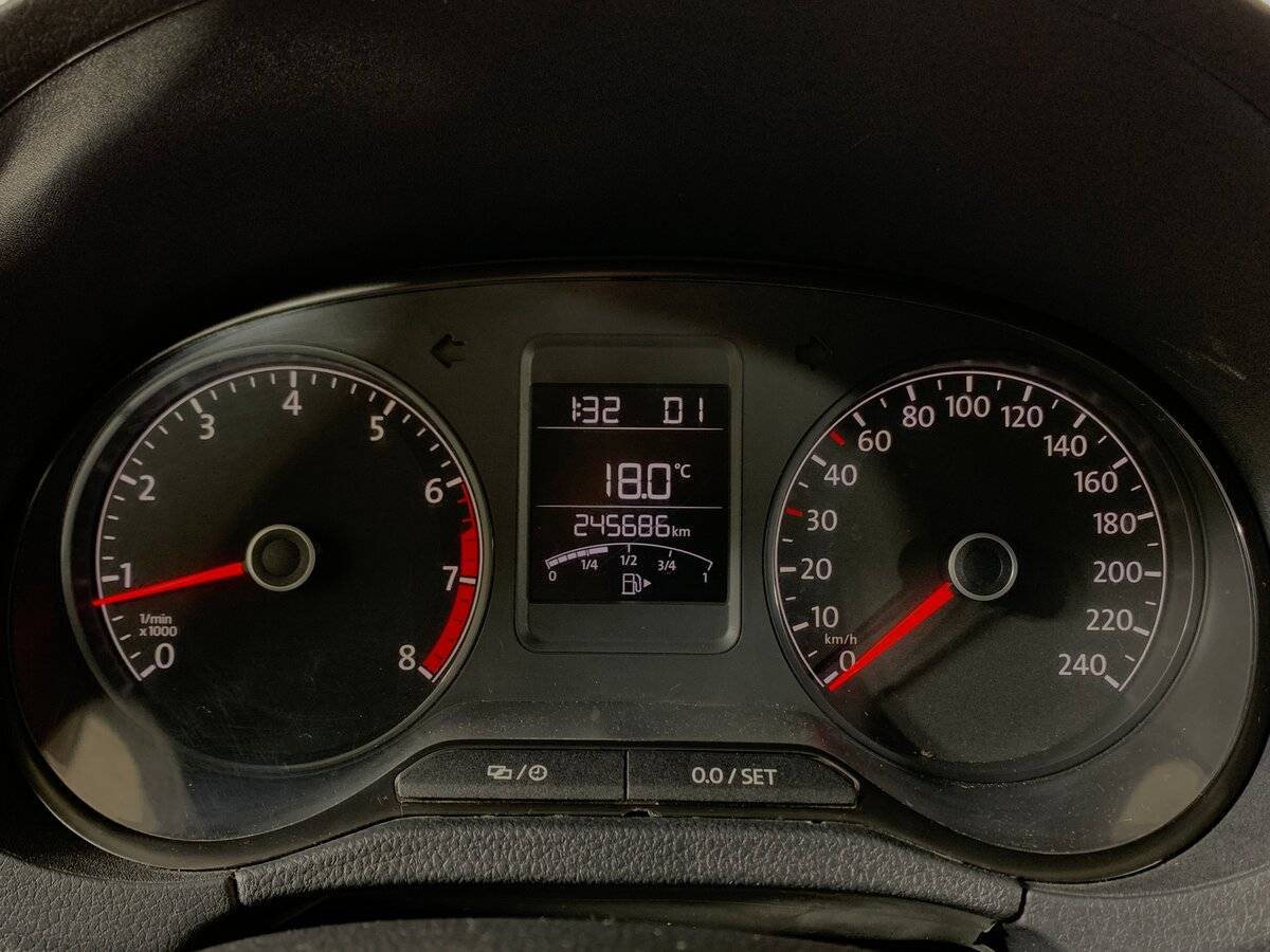 Купить Volkswagen Polo с пробегом. Фото: #13