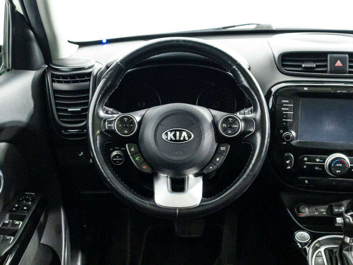Купить Kia Soul с пробегом. Фото: #23