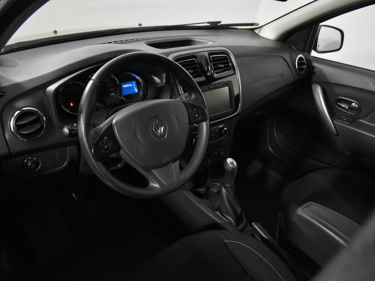 Купить Renault Sandero с пробегом. Фото: #6