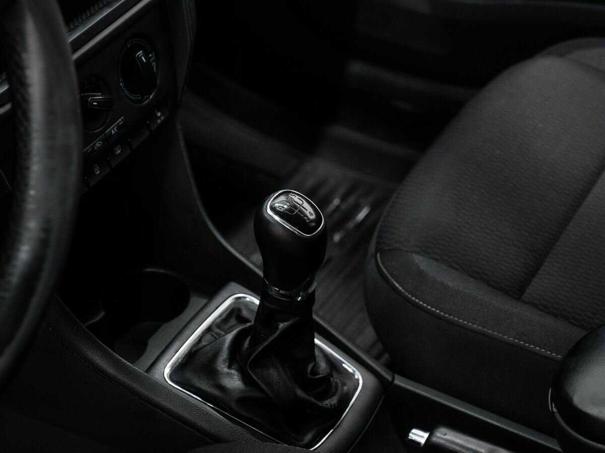 Купить Skoda Rapid с пробегом. Фото: #14