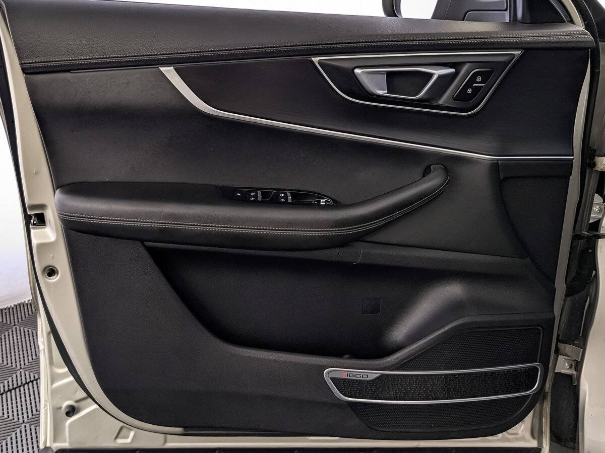 Купить Chery Tiggo 8 с пробегом. Фото: #17