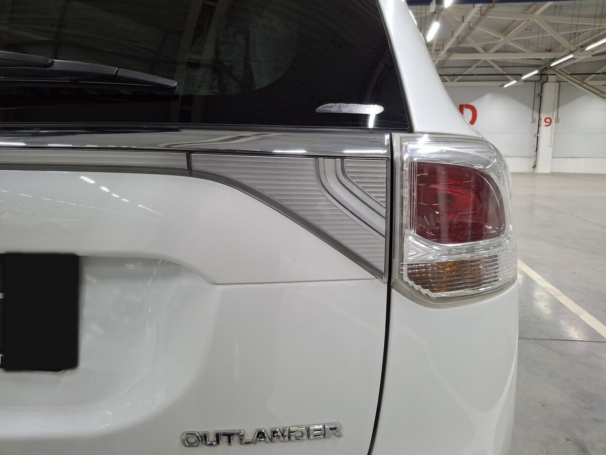 Купить Mitsubishi Outlander с пробегом. Фото: #8
