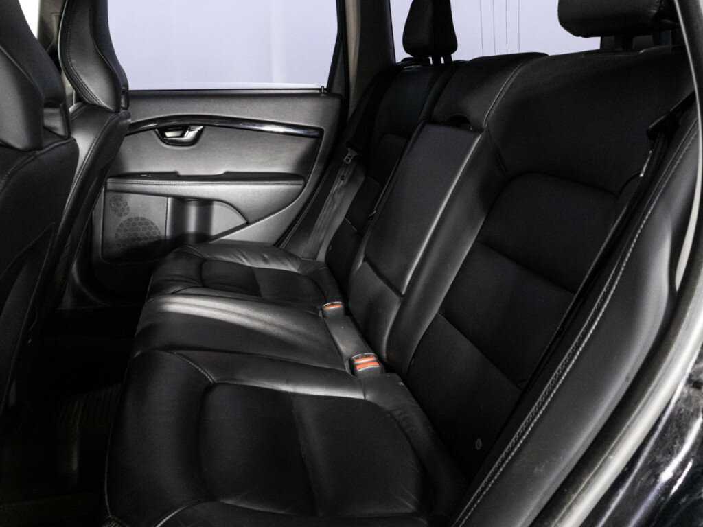 Купить Volvo XC70 с пробегом. Фото: #9