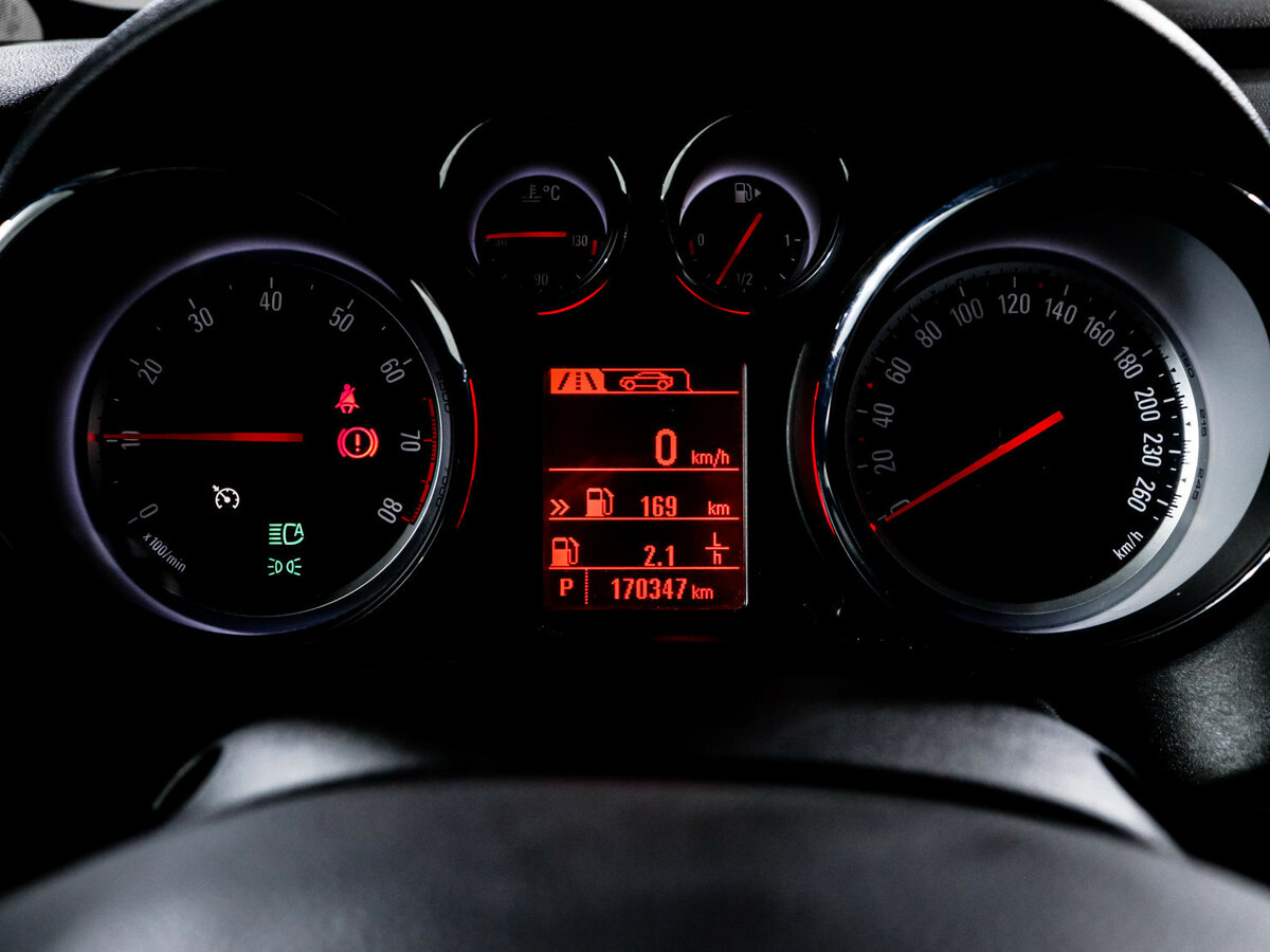 Купить Opel Astra с пробегом. Фото: #8