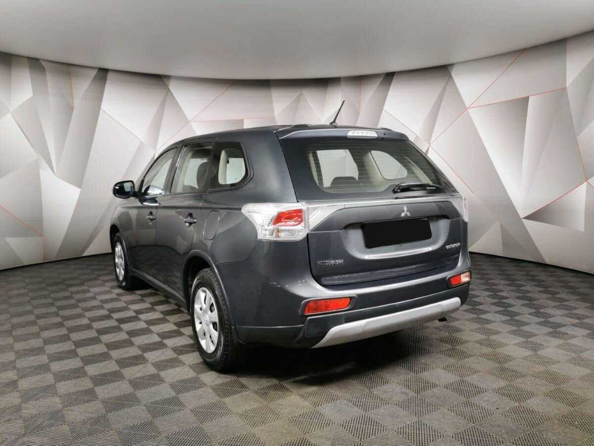 Купить Mitsubishi Outlander с пробегом. Фото: #3
