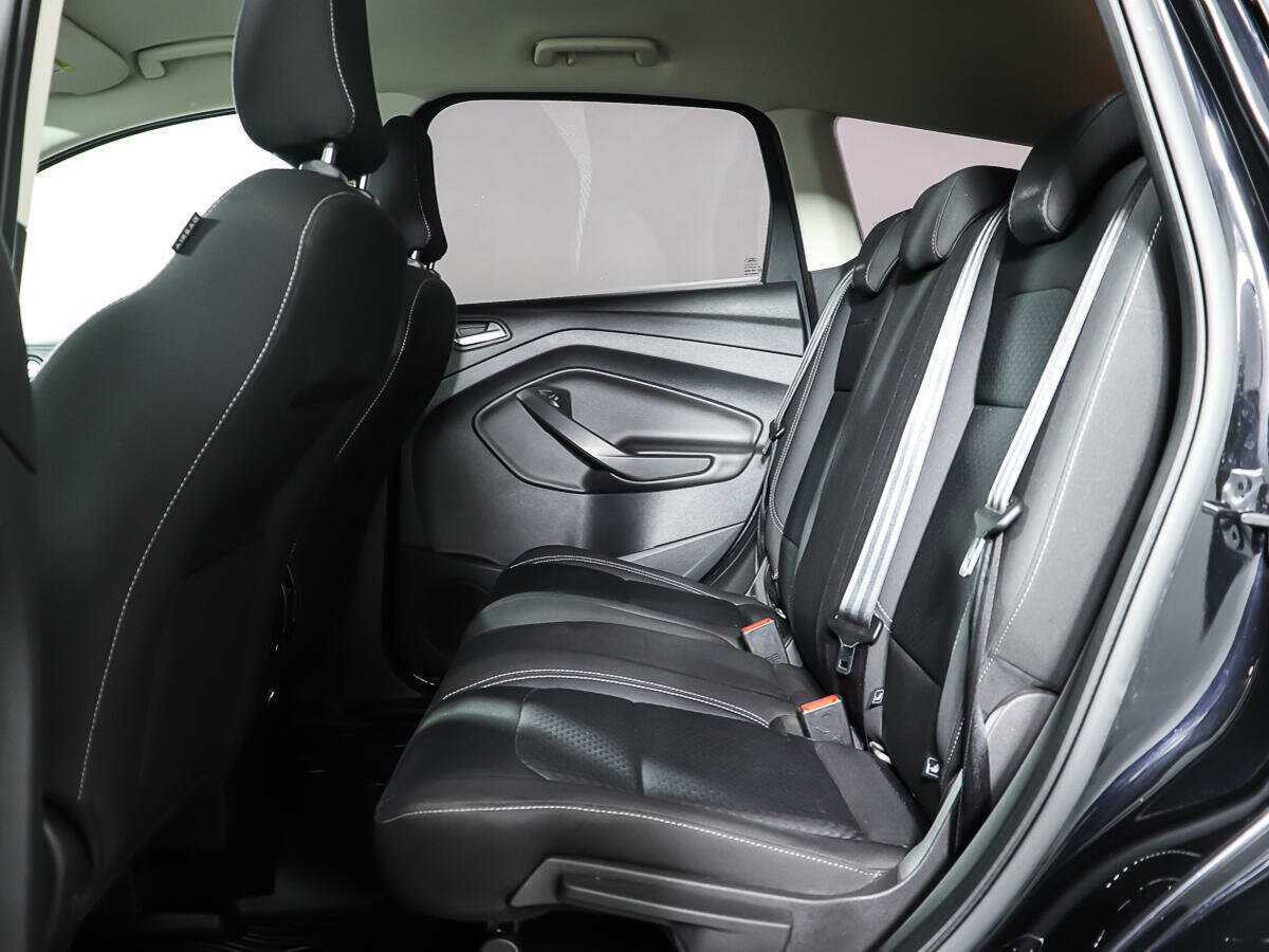 Купить Ford Kuga с пробегом. Фото: #9