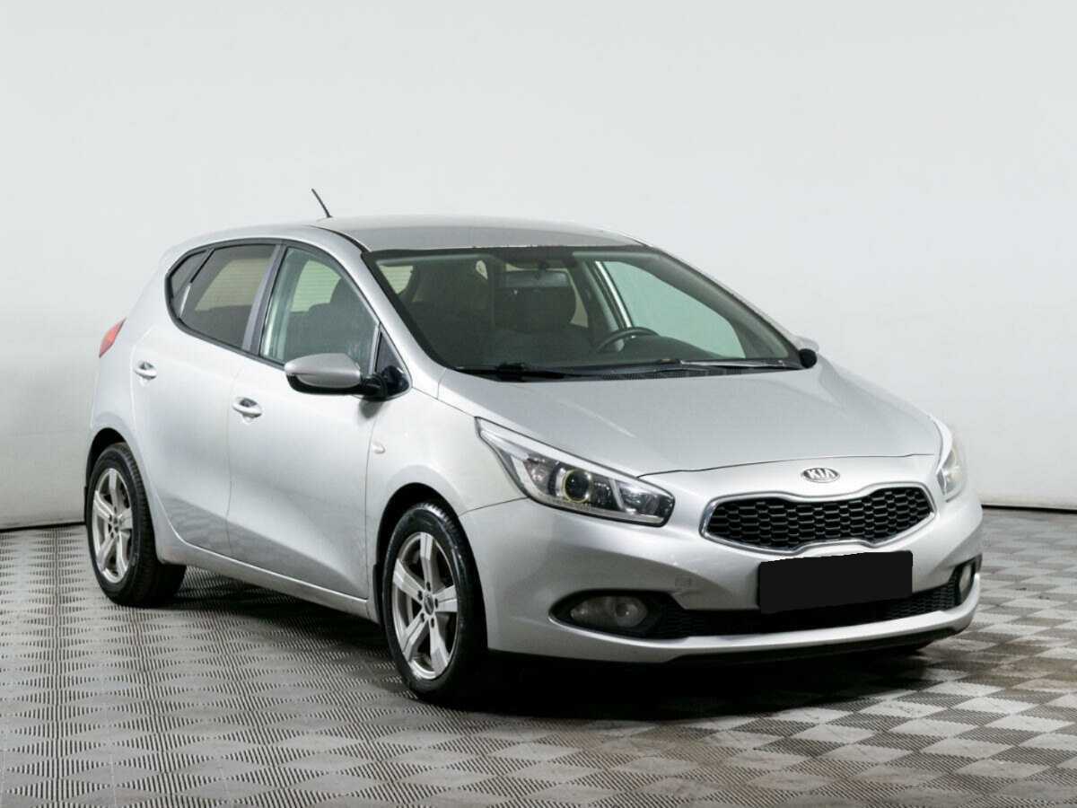 Купить Kia Ceed с пробегом. Фото: #2