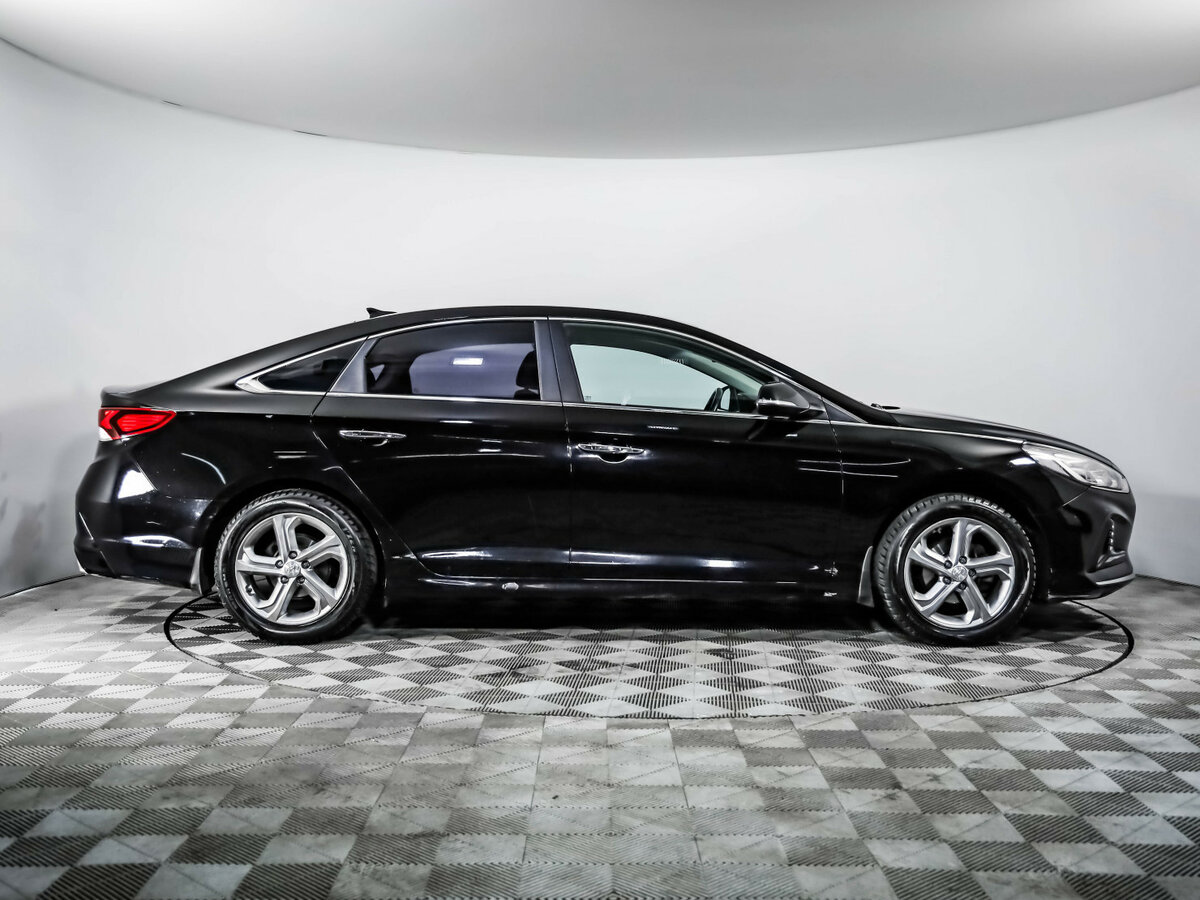 Купить Hyundai Sonata с пробегом. Фото: #3