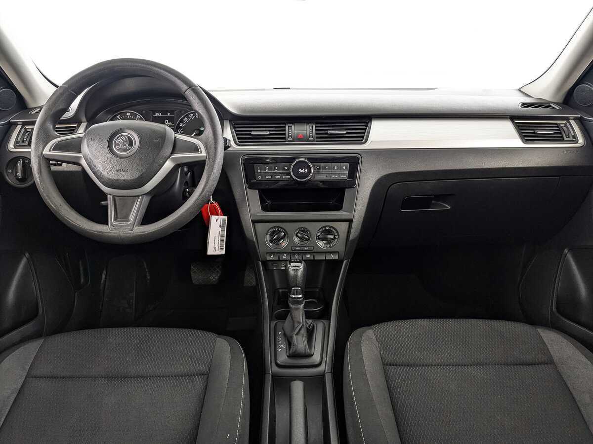 Купить Skoda Rapid с пробегом. Фото: #9
